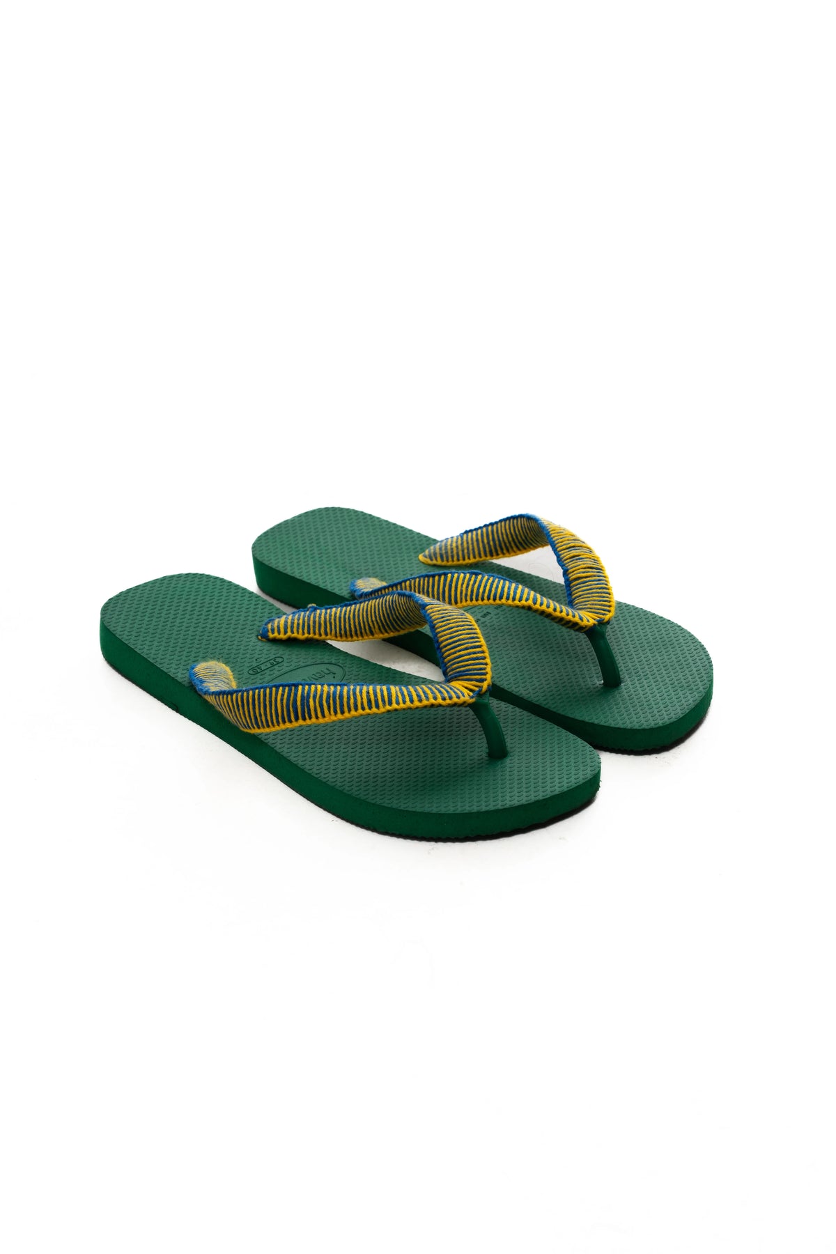 Par de Havaianas Copa verde com tiras amarelas feitas à mão